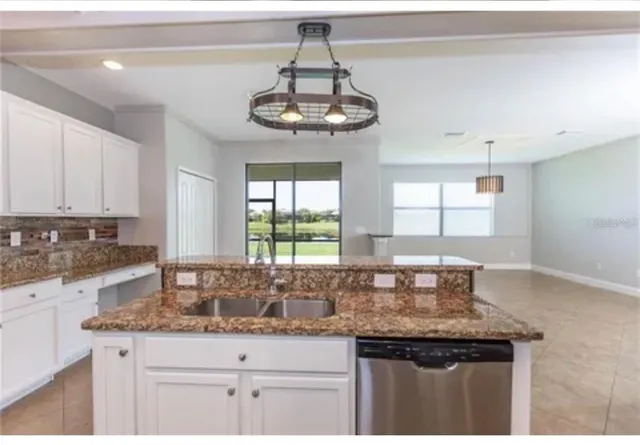 $5,000 | 6914 Quiet Creek Drive, Bradenton, FL 34212