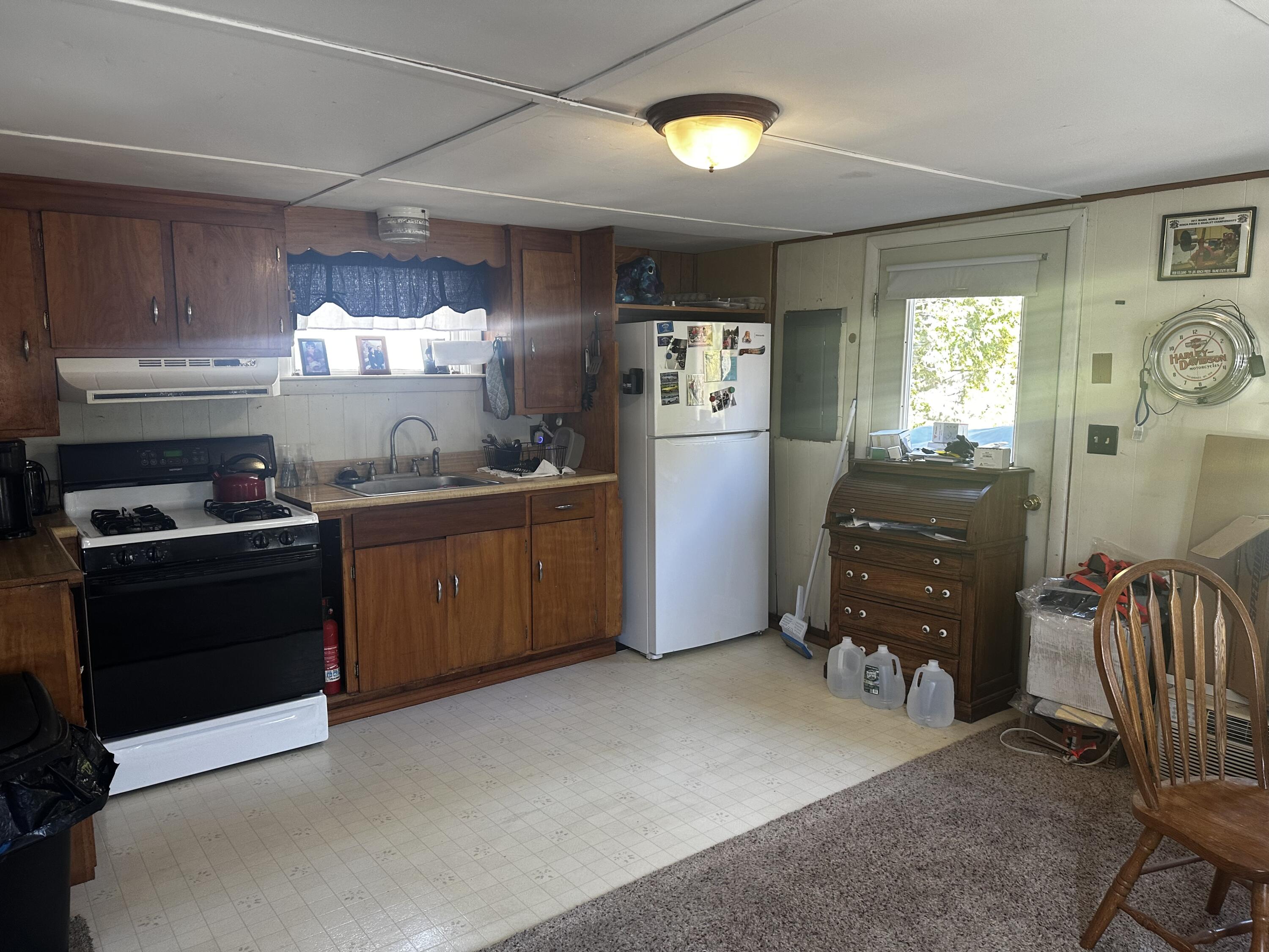113 Fenwick Road Belmont, ME 04952 - Photo 3 of 18