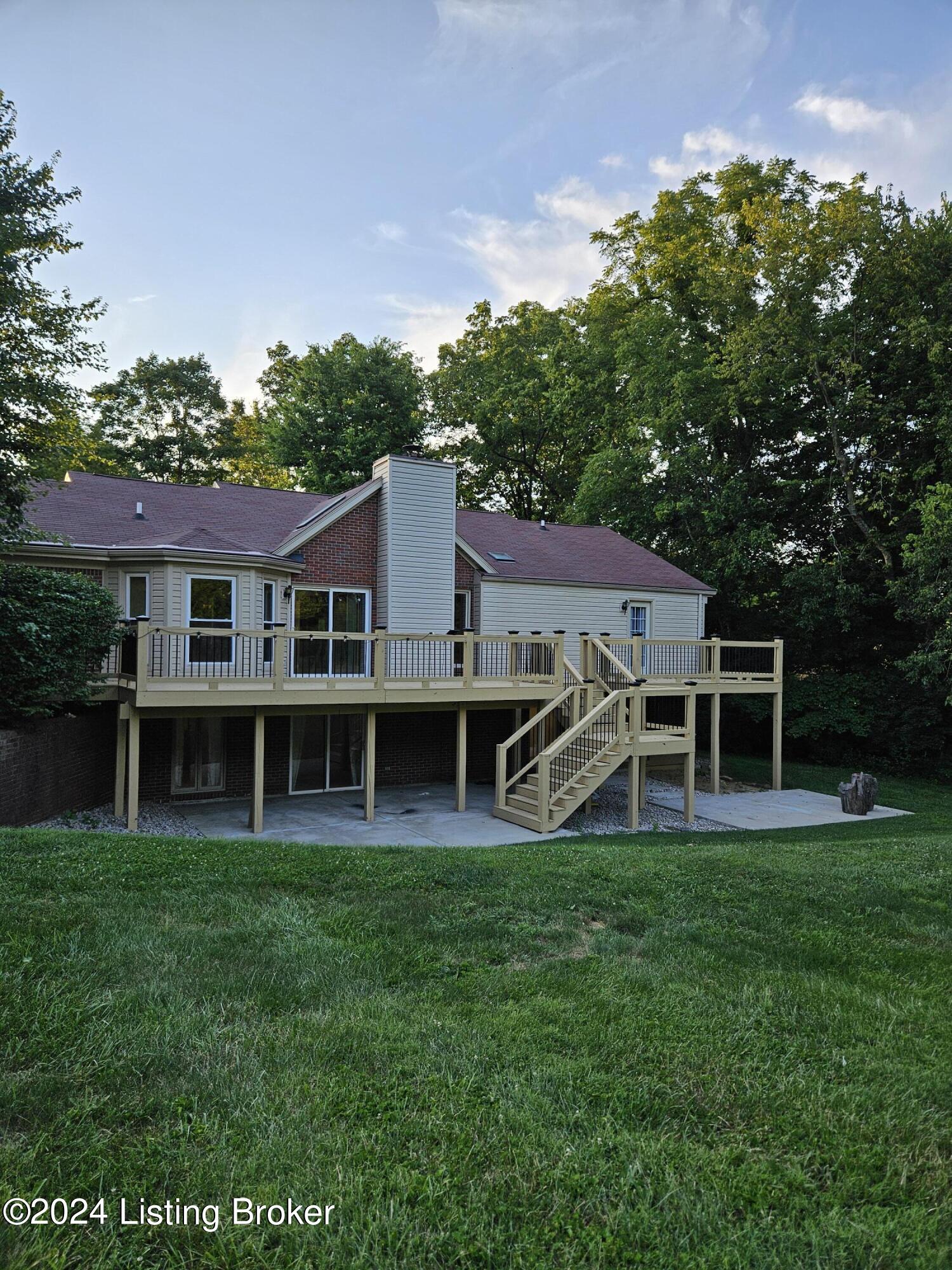 5006 Fox Run Road Buckner, KY 40010 - Photo 49 of 68 Deck w/ Lower Patio