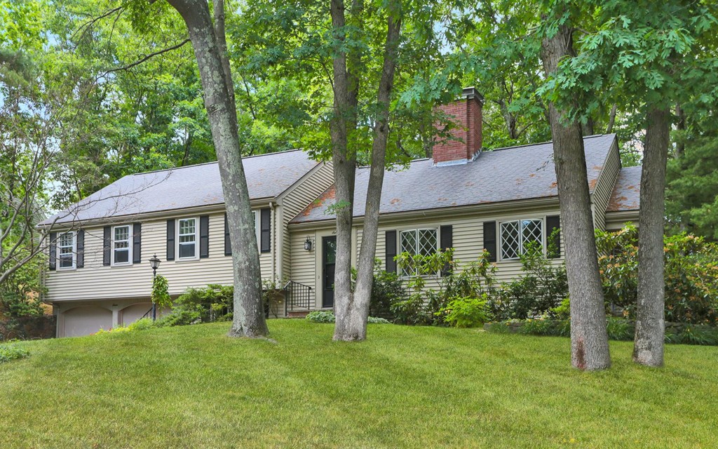 7 Sturbridge Road Wellesley, MA 02481 - Photo 2 of 3 Gallery Image 2