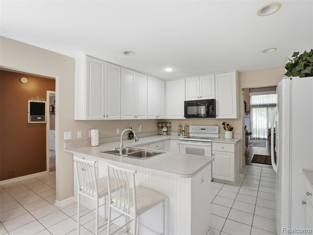 52088 Southview Ridge Macomb, MI 48042 - Photo 25 of 49