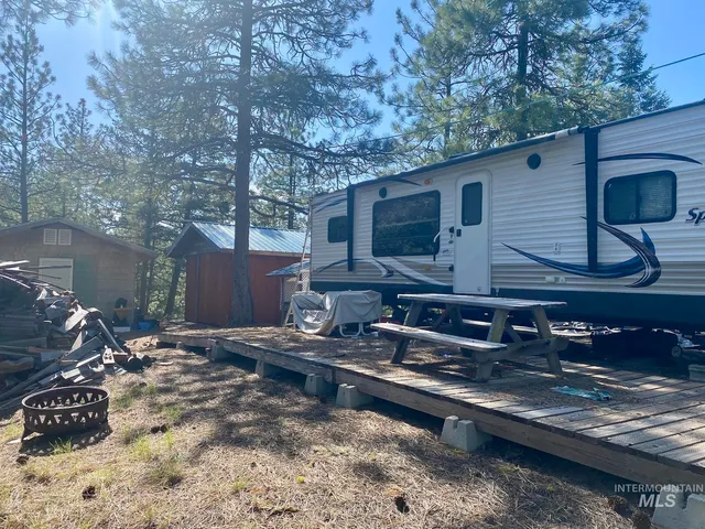 $199,000 | 37 Stanley Drive, Cascade, ID 83611