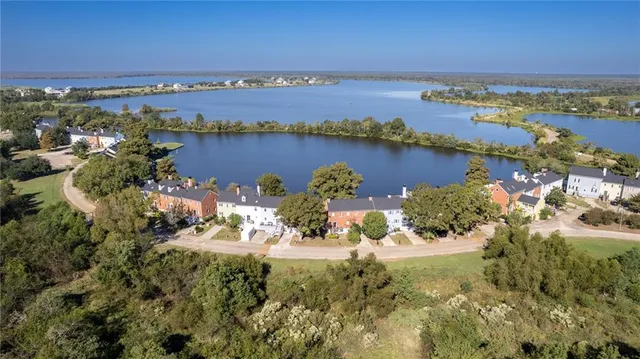 $275,000 | 8 Place Lafitte, Unit 8, Madisonville, LA 70447