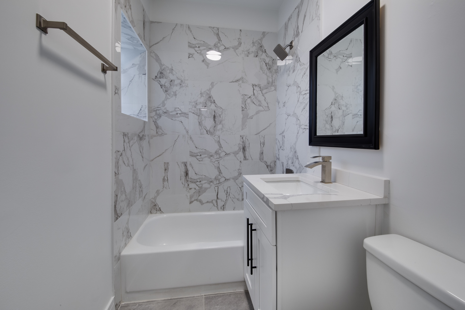 3050 West Cortland Street, Unit 103 Chicago, IL 60647 - Photo 8 of 17