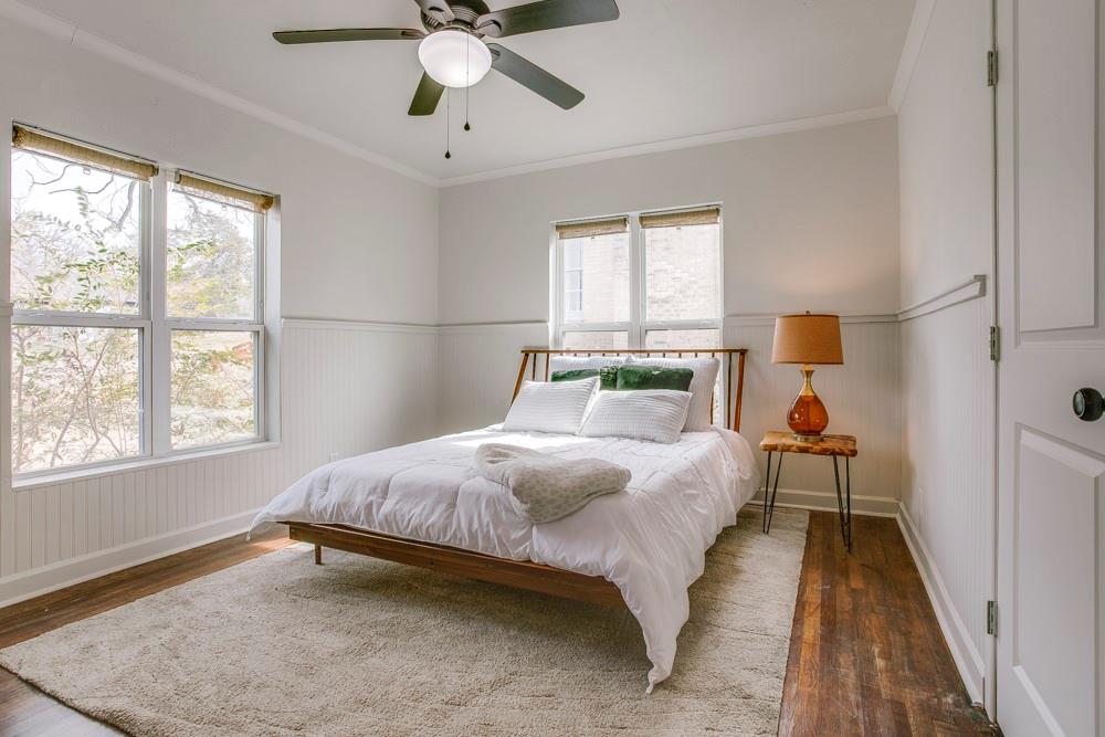 1331 Michigan Avenue Dallas, TX 75216 - Photo 21 of 40 a bedroom with a bed and window