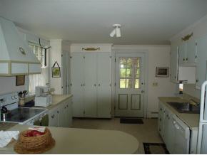418 Cape Cod Road Stowe, VT 05672 - Photo 8 of 9 Gallery Image 8