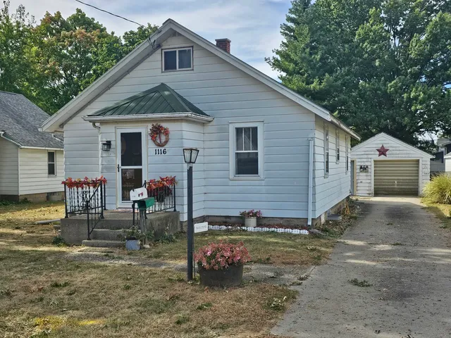 $79,900 | 1116 Mary Avenue, Rock Falls, IL 61071