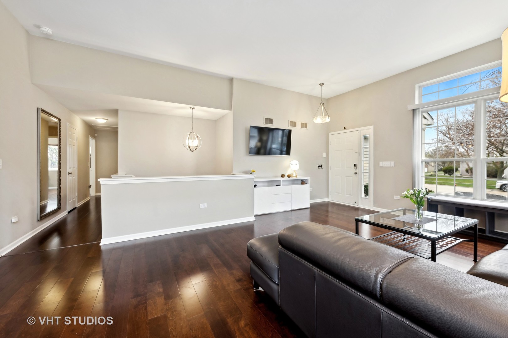 230 Willow Bend Bolingbrook, IL 60490 - Photo 9 of 29 a living room with furniture and a large window