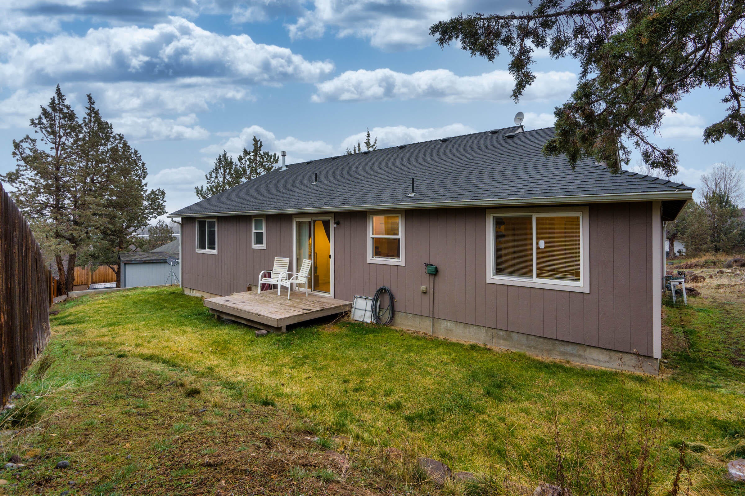 684 Southwest Elk Ridge Court Madras, OR 97741 - Photo 22 of 26 106_Elk Ridge_Pro Property Photos_Bend R