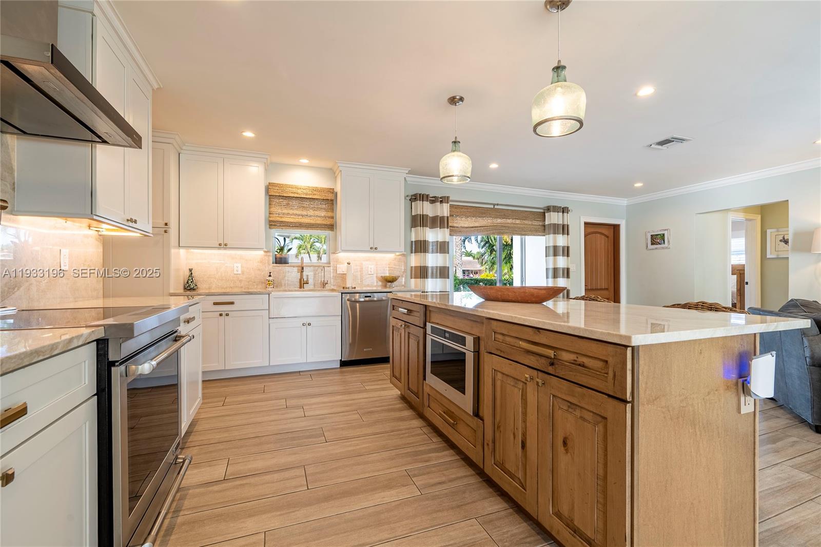 2832 Northeast 34th Street Lighthouse Point, FL 33064 - Photo 21 of 53