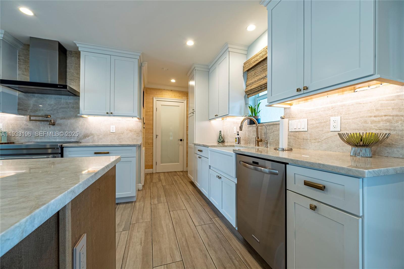 2832 Northeast 34th Street Lighthouse Point, FL 33064 - Photo 22 of 53