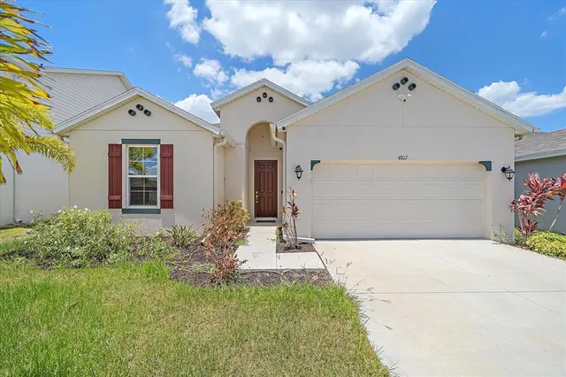 $2,600 | 4807 Windy Hammock Way, Palmetto, FL 34221
