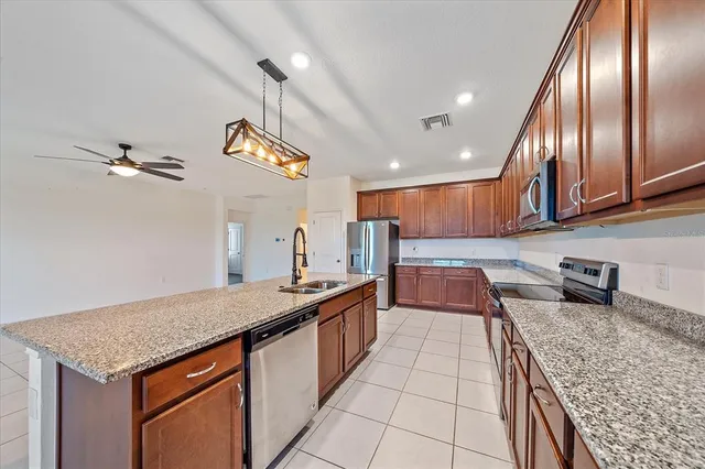 $2,600 | 4807 Windy Hammock Way, Palmetto, FL 34221