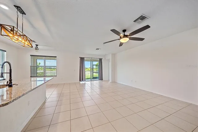 $2,600 | 4807 Windy Hammock Way, Palmetto, FL 34221