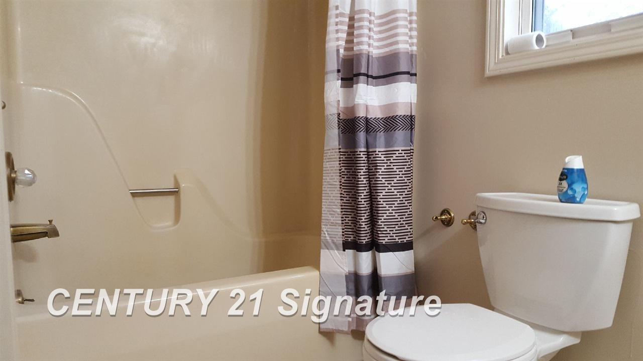 6333 Wreckenridge Road Flint, MI 48532 - Photo 18 of 23