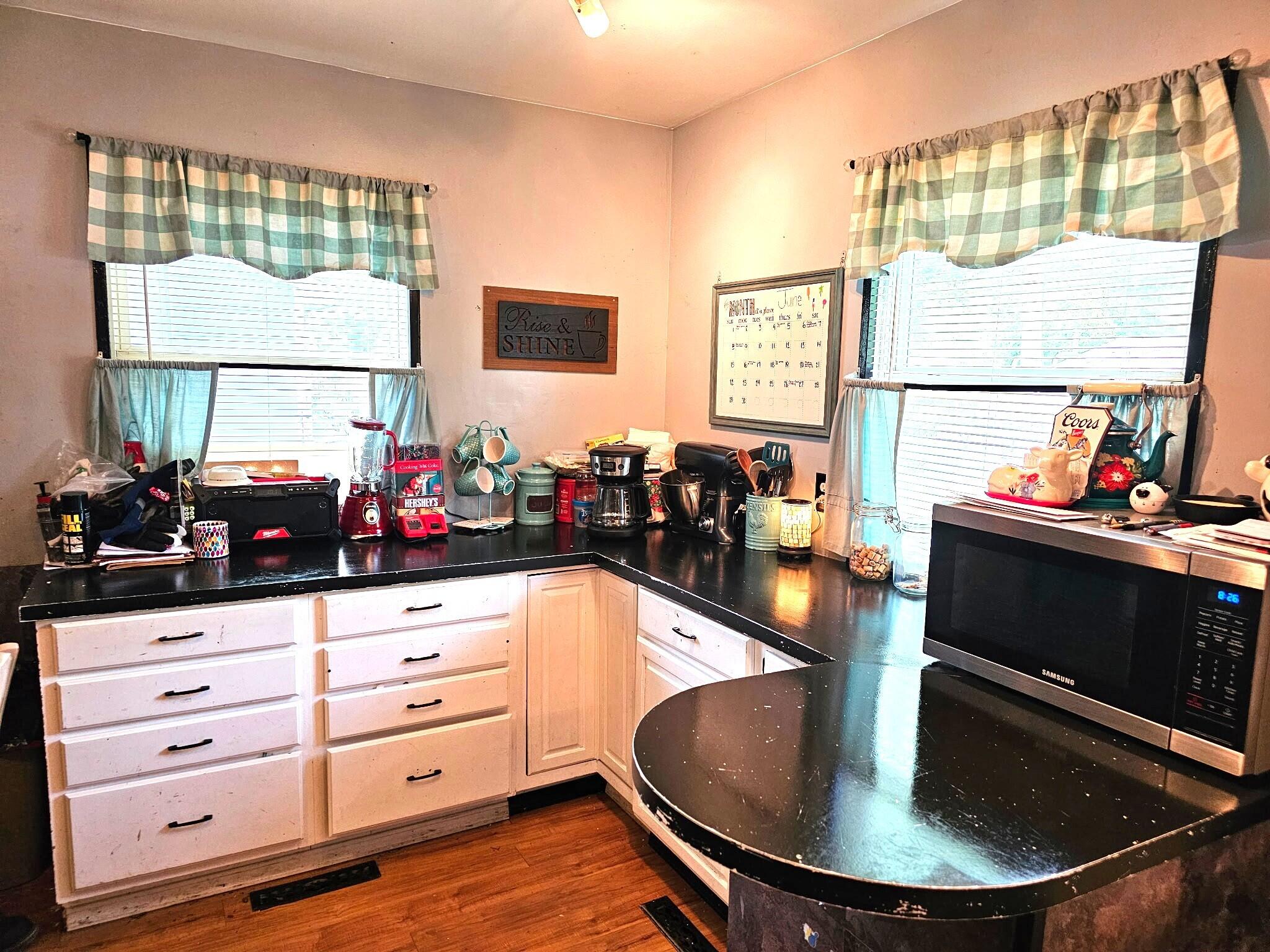 772 Fox River Road Valparaiso, IN 46385 - Photo 7 of 21 2048x1536