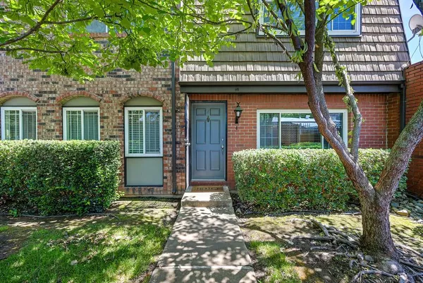 $299,900 | 1949 Benita Drive, Unit 4, Rancho Cordova, CA 95670