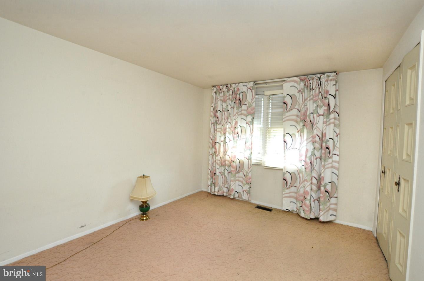 9 Terrell Lane Willingboro, NJ 08046 - Photo 25 of 35