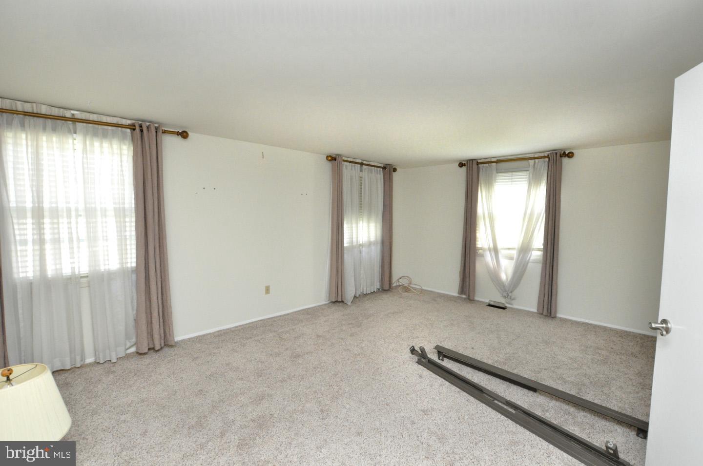 9 Terrell Lane Willingboro, NJ 08046 - Photo 26 of 35