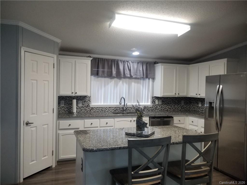 149 Hub Carpenter Road Bessemer City, NC 28016 - Photo 4 of 47 Gallery Image 4