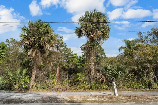 $239,000 | 4975 Southeast Manatee Cove Road, Stuart, FL 34997