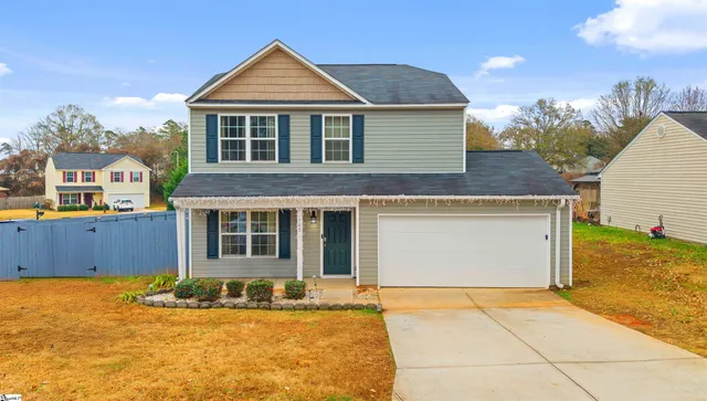 $275,000 | 743 Cannonsburg Drive, Duncan, SC 29334