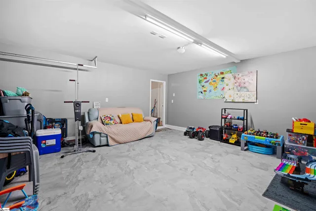 $275,000 | 743 Cannonsburg Drive, Duncan, SC 29334