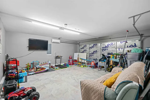 $275,000 | 743 Cannonsburg Drive, Duncan, SC 29334