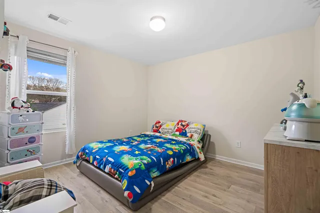 $275,000 | 743 Cannonsburg Drive, Duncan, SC 29334