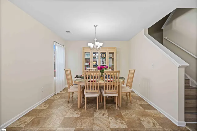 $275,000 | 743 Cannonsburg Drive, Duncan, SC 29334