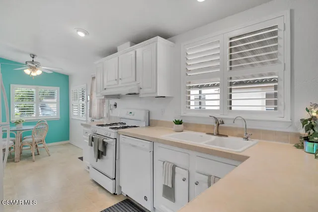 $329,900 | 195 Tierra Rejada Road, Unit 180, Simi Valley, CA 93065