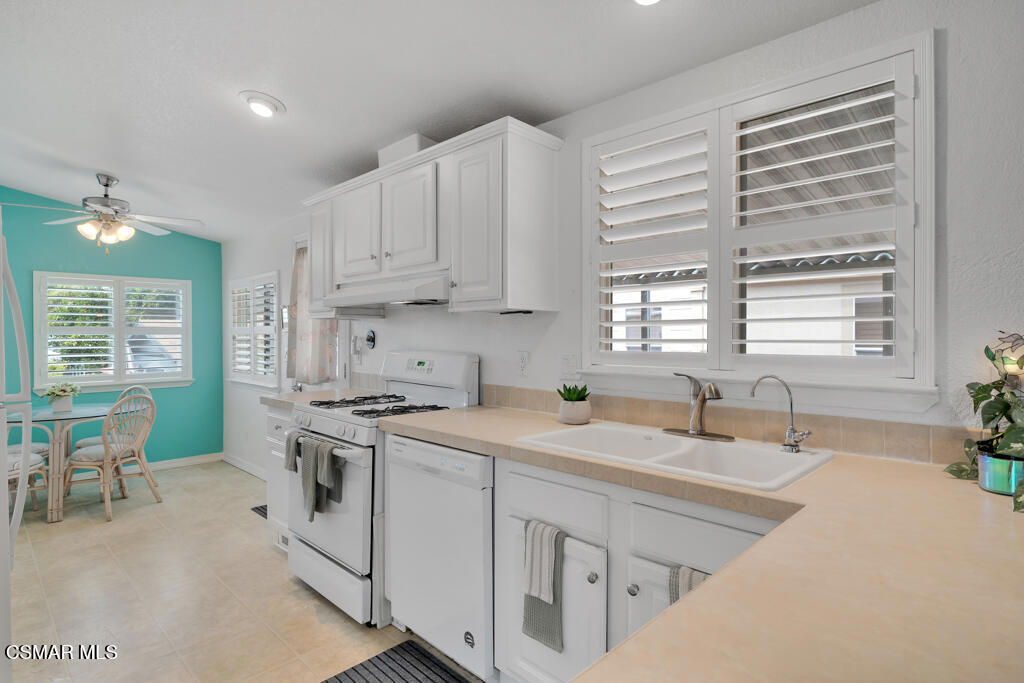 195 Tierra Rejada Road, Unit 180 Simi Valley, CA 93065 - Photo 12 of 39