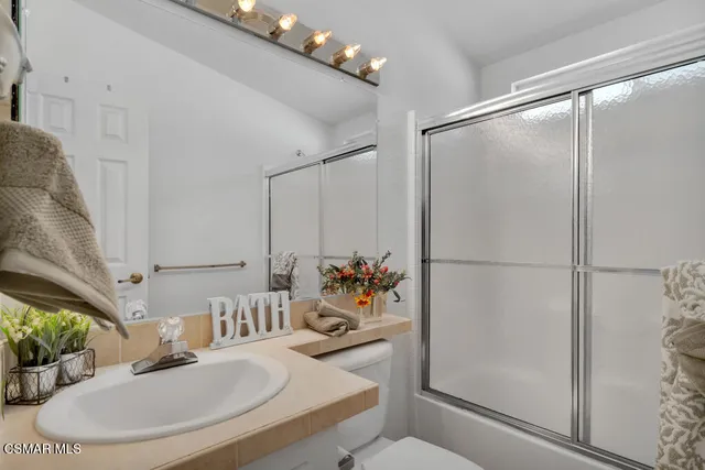 $329,900 | 195 Tierra Rejada Road, Unit 180, Simi Valley, CA 93065