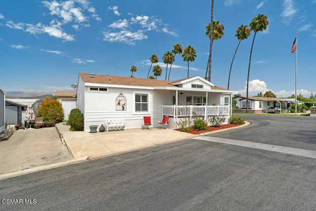 $329,900 | 195 Tierra Rejada Road, Unit 180, Simi Valley, CA 93065