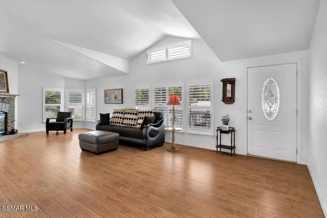 $329,900 | 195 Tierra Rejada Road, Unit 180, Simi Valley, CA 93065