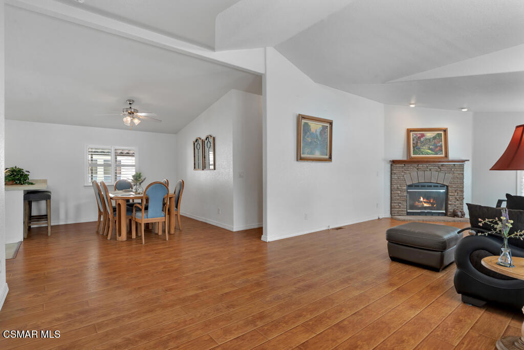 195 Tierra Rejada Road, Unit 180 Simi Valley, CA 93065 - Photo 6 of 39