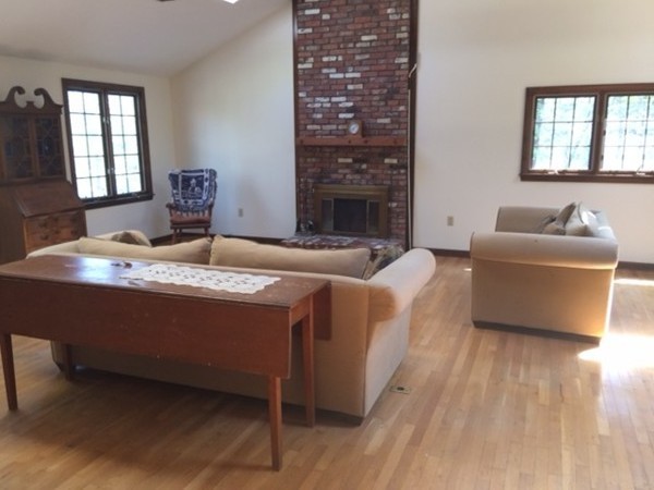 556 County Road Bourne, MA 02559 - Photo 6 of 30 Gallery Image 6