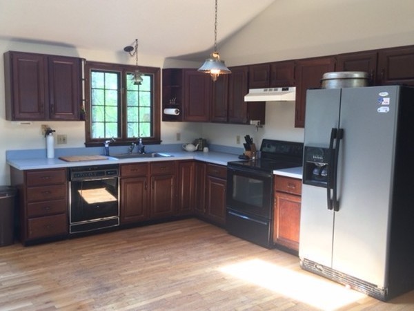 556 County Road Bourne, MA 02559 - Photo 8 of 30 Gallery Image 8