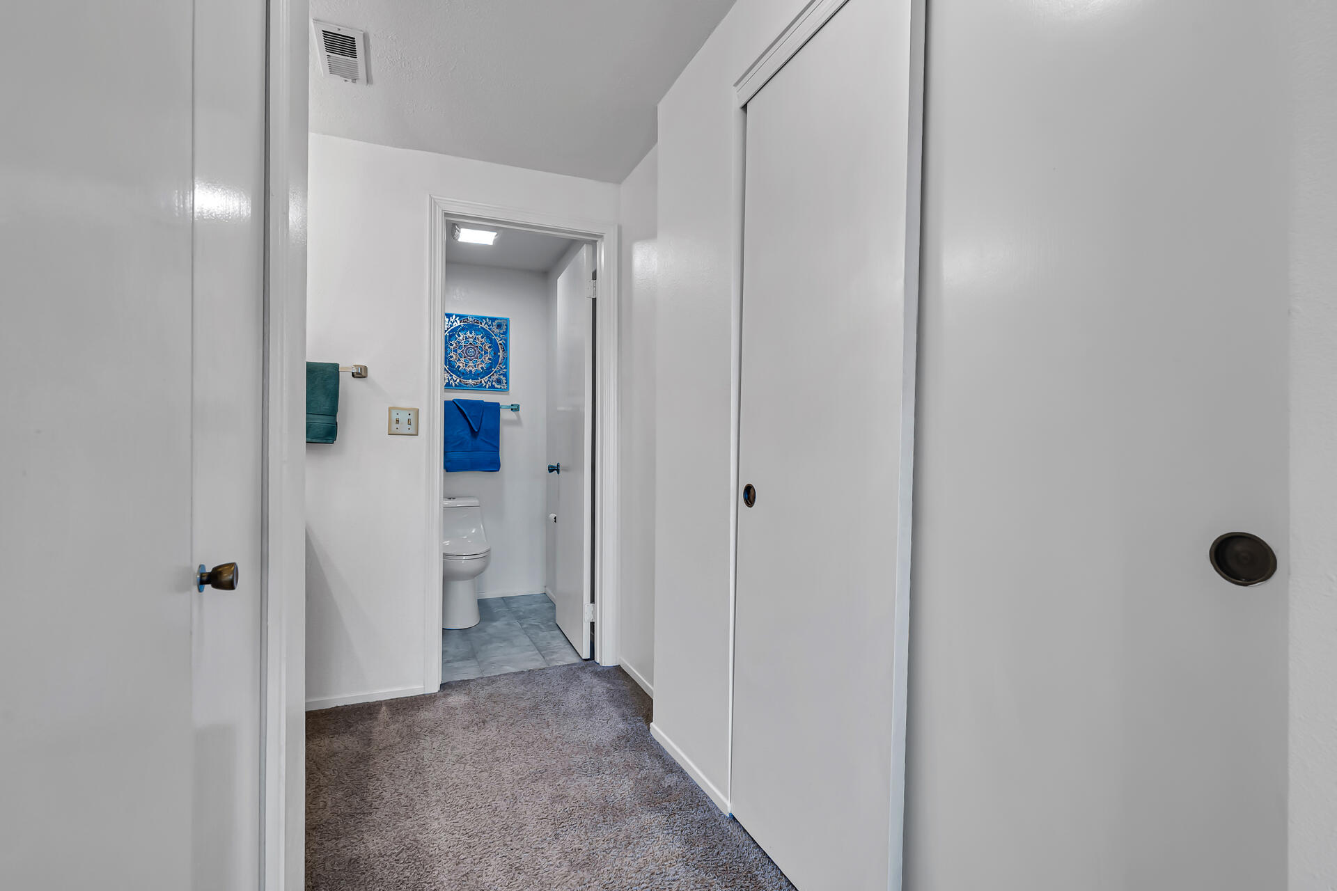 410 Ridgecrest Trail, Unit 129 Redding, CA 96003 - Photo 13 of 26 Dressing Area