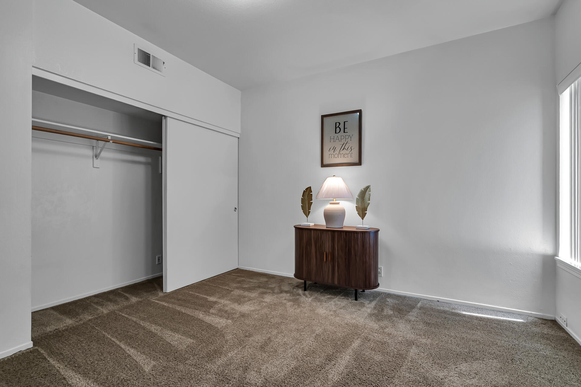 410 Ridgecrest Trail, Unit 129 Redding, CA 96003 - Photo 15 of 26 Bedroom 1