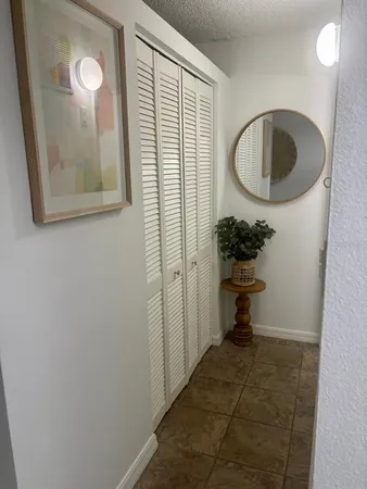 $1,700 | 3700 South Osprey Avenue, Unit 112, Sarasota, FL 34239