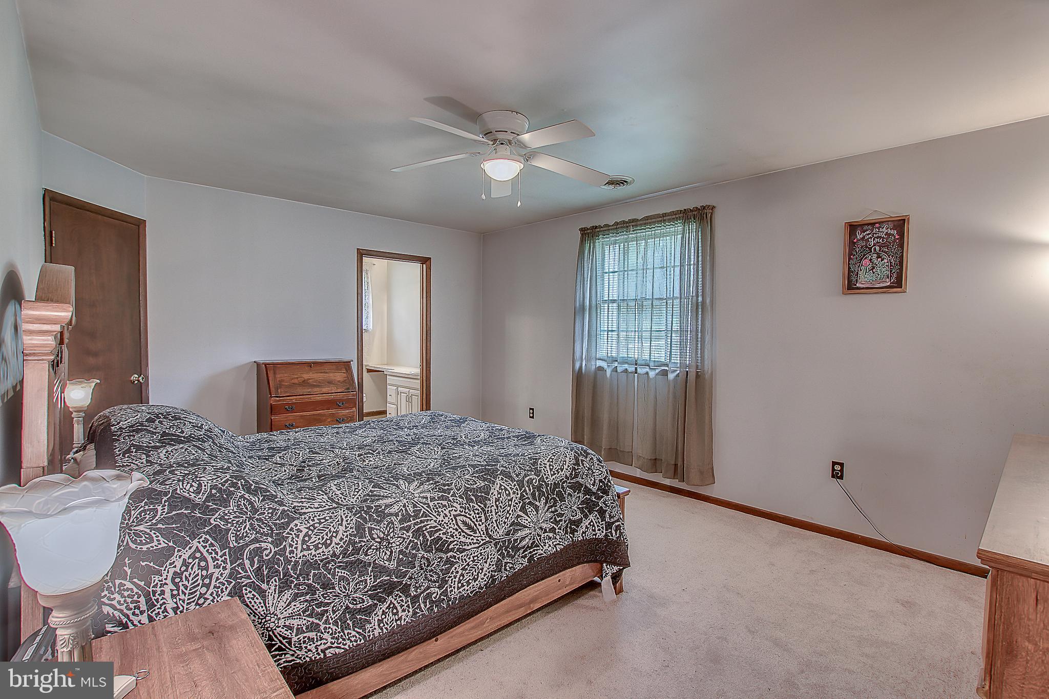 1126 Walters Road Pennsburg, PA 18073 - Photo 29 of 35 Gallery Image 29