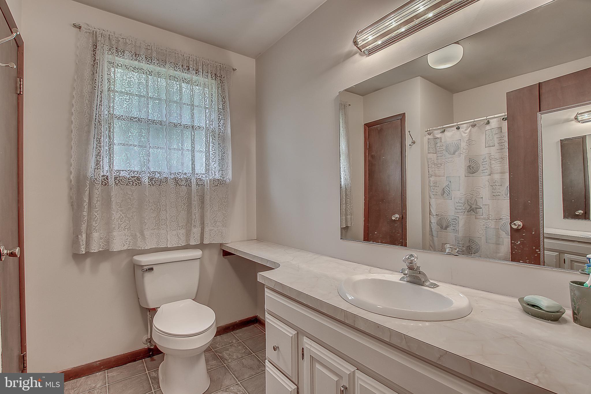 1126 Walters Road Pennsburg, PA 18073 - Photo 32 of 35 Gallery Image 32