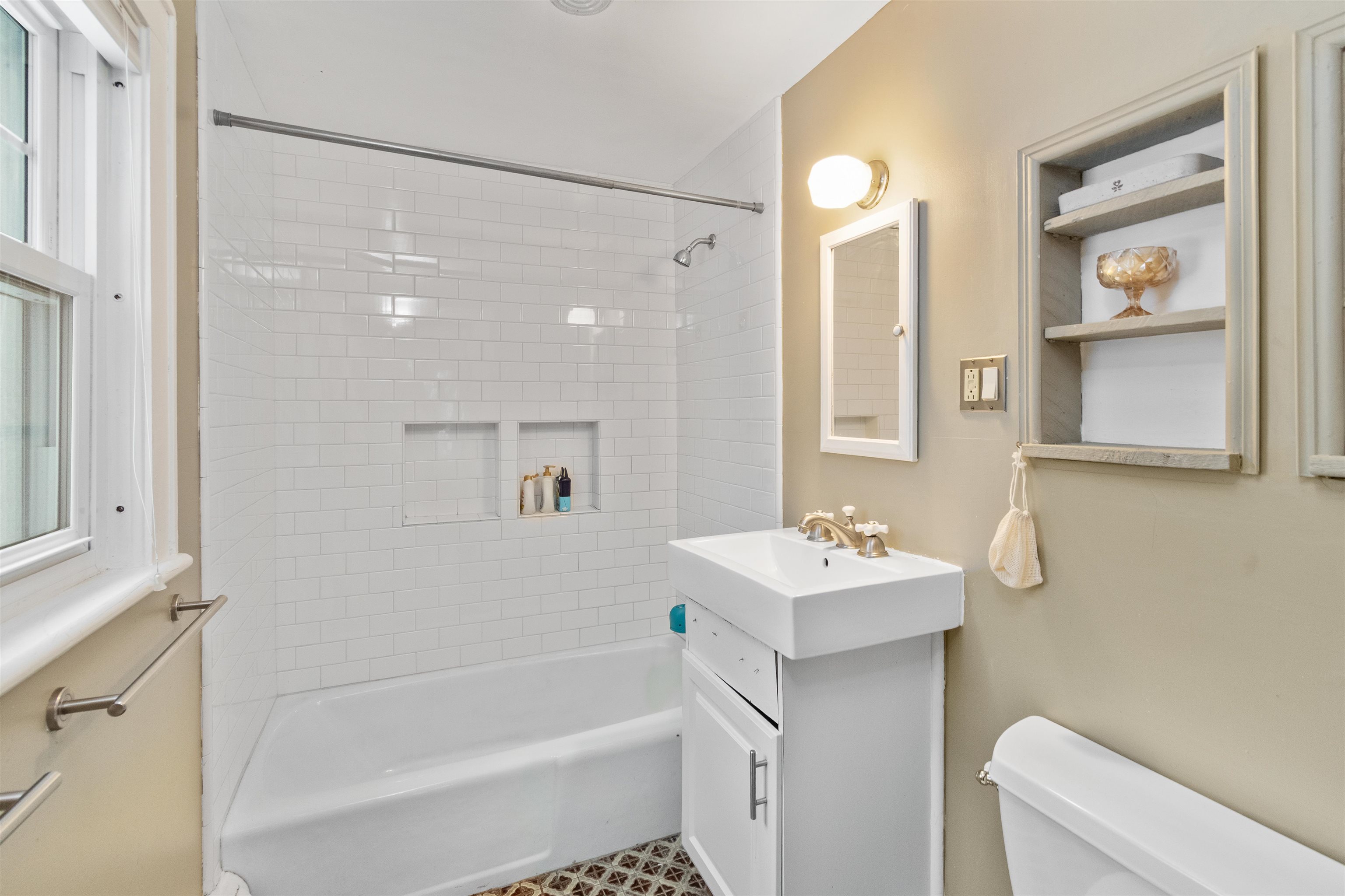 6 Mayfair Street South Burlington, VT 05403 - Photo 38 of 52