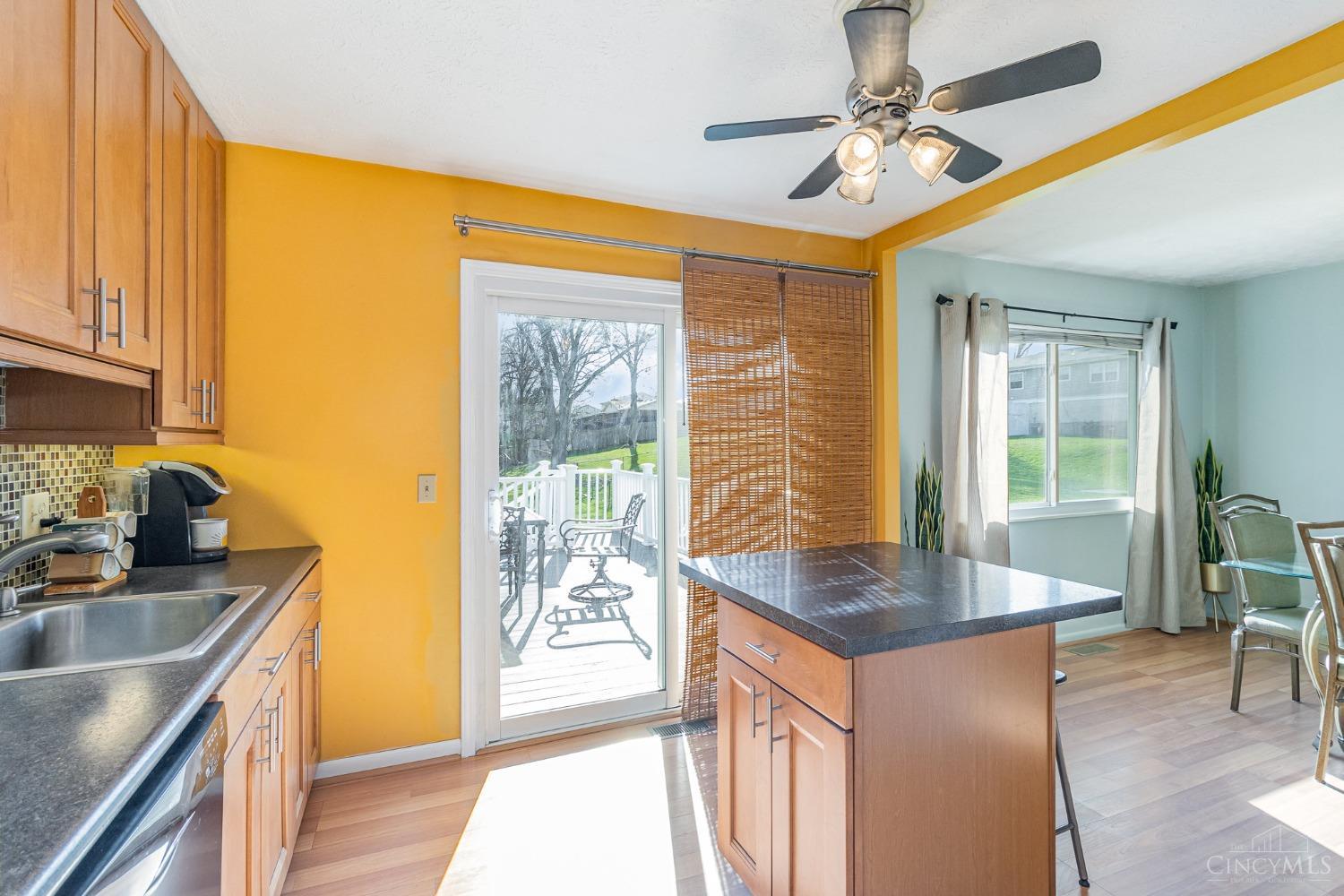 262 Anderson Ferry Road Cincinnati, OH 45238 - Photo 5 of 33