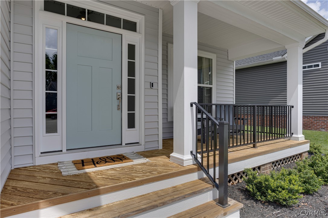 15736 Henningford Road Chesterfield, VA 23832 - Photo 3 of 50 Entrance to the home is very welcoming, and featur