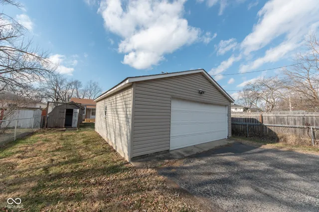 $174,900 | 507 North Cherry Street, Columbus, IN 47201