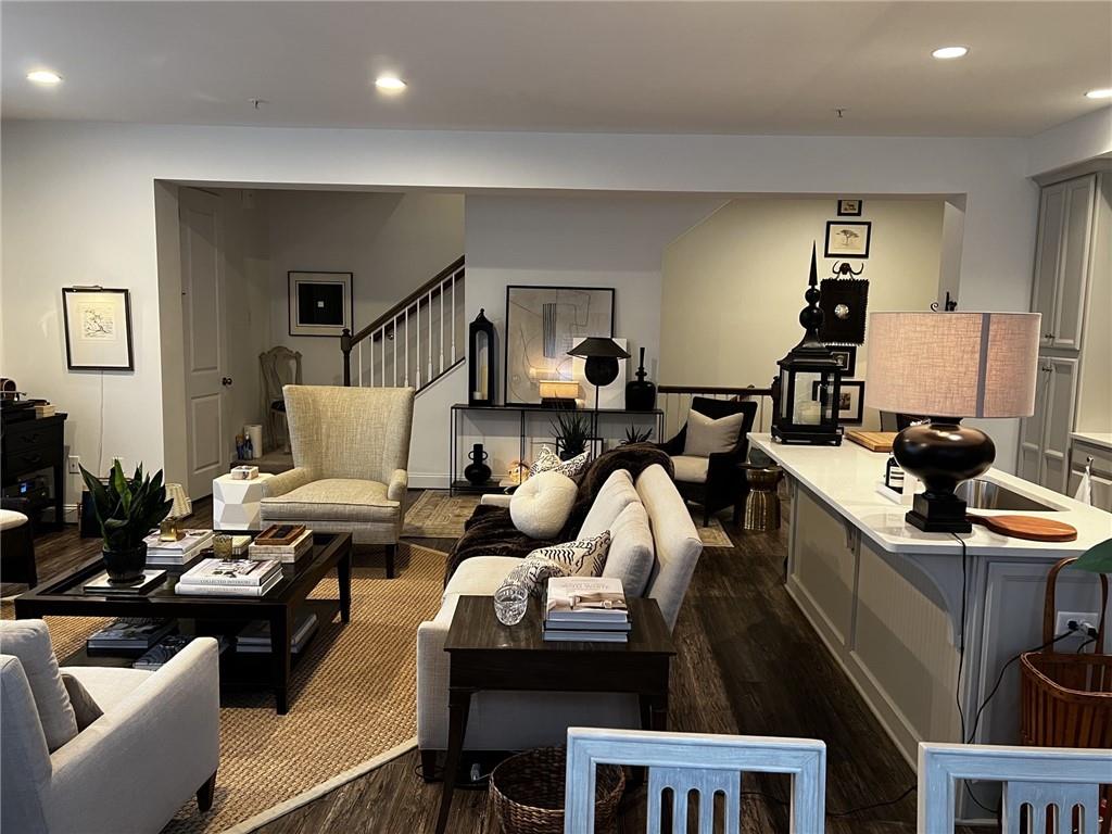 315 Parade Street Cranberry Township, PA 16066 - Photo 6 of 22 a living room with furniture window and a lamp