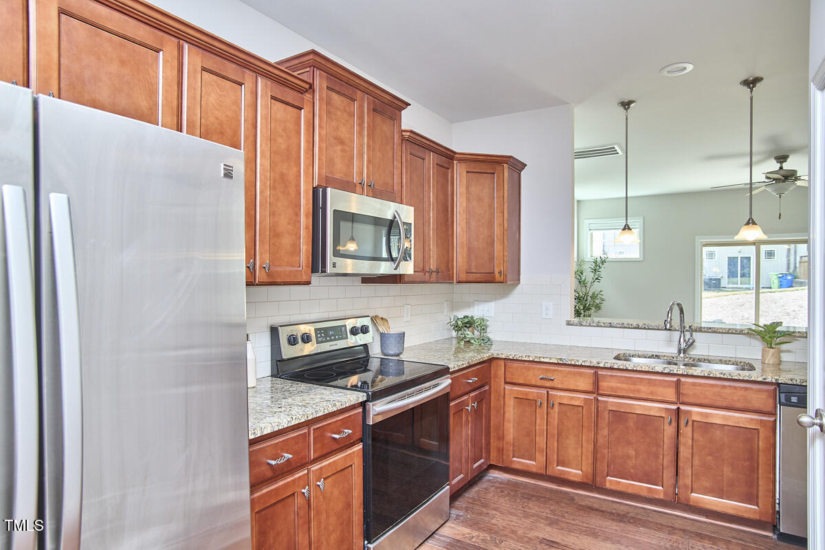 2808 Carter Finley Place Raleigh, NC 27606 - Photo 11 of 45 012