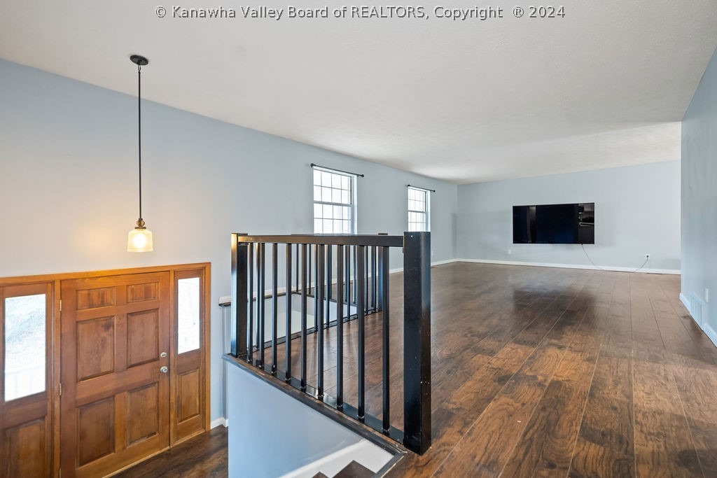310 Teays Meadows Road Scott Depot, WV 25560 - Photo 6 of 34 Gallery Image 6